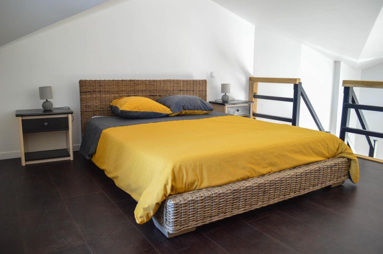 Grande Chambre D'Hote Les Chats-Pitres Bed and Breakfast La Rochette  Esterno foto