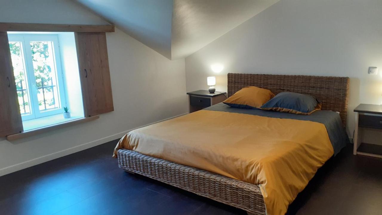 Grande Chambre D'Hote Les Chats-Pitres Bed and Breakfast La Rochette  Esterno foto
